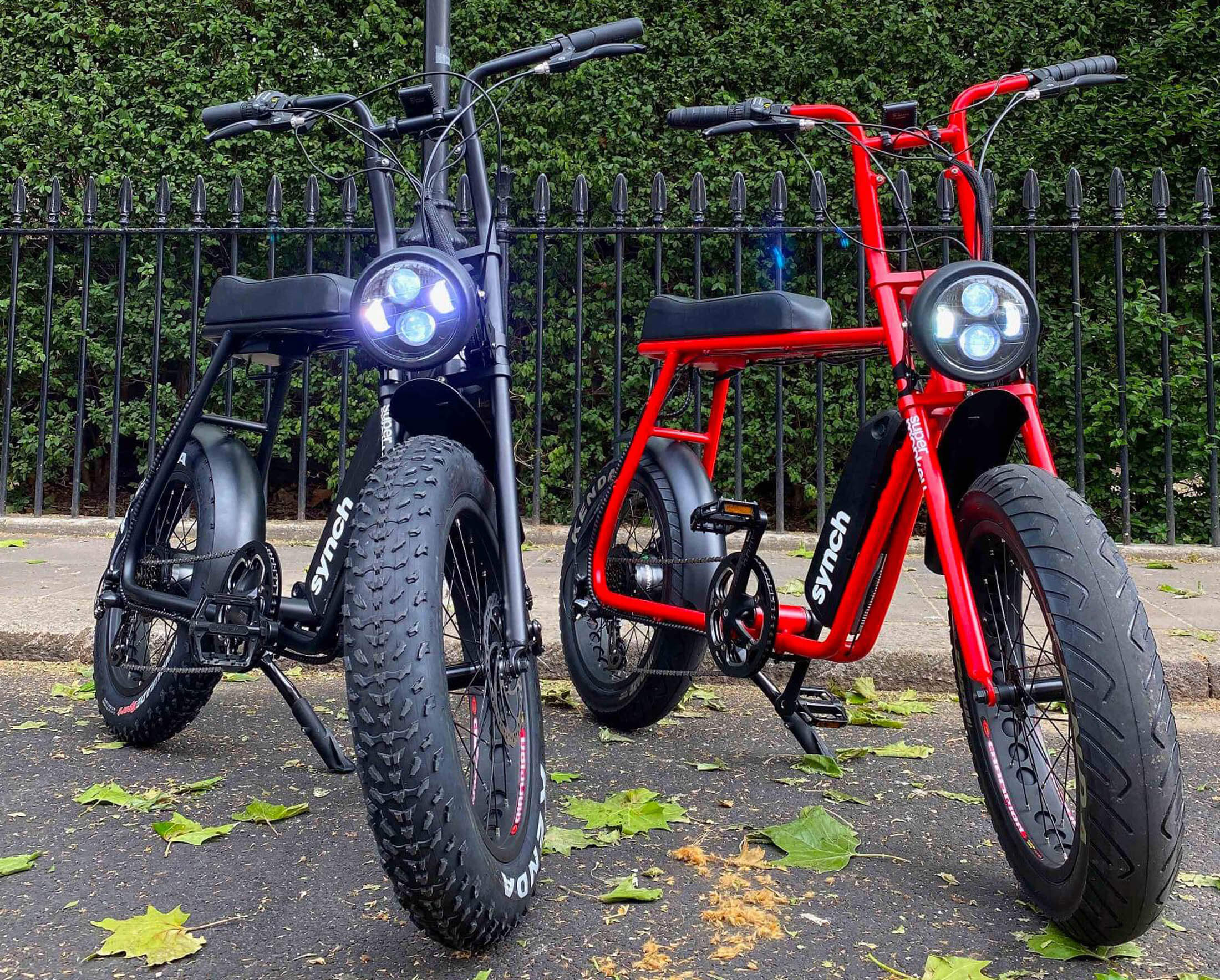 Super-Monkey-red-black